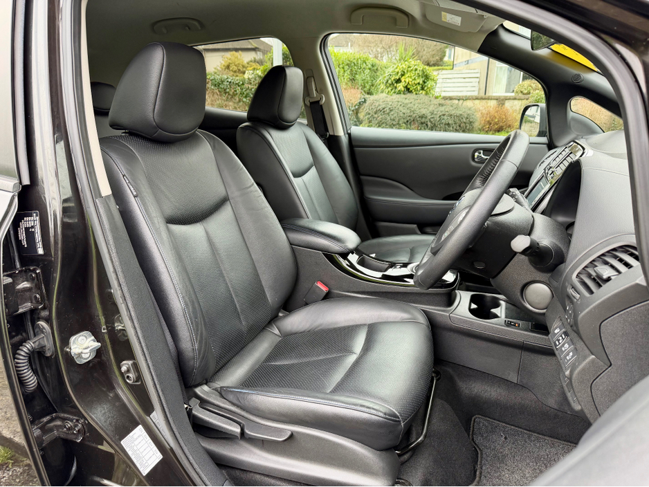 2017 Nissan Leaf Electric | 30 kWh High spec Teckna Edition | AA approved | Only 37,000 km | 2 keys | Jan 27 nct | July 26 nct | Sold checked and serviced with warranty and full Motor History report supplied. €8,900