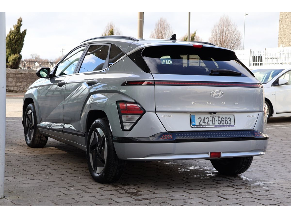 2024 Hyundai Kona - image 7