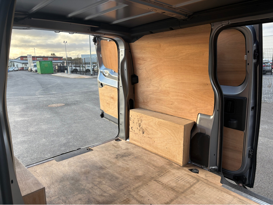 2024 Citroen Dispatch - image 15