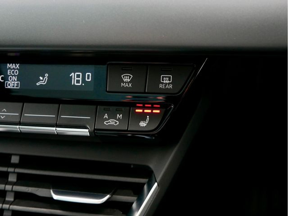 2024 Audi e-tron GT quattro - image 25