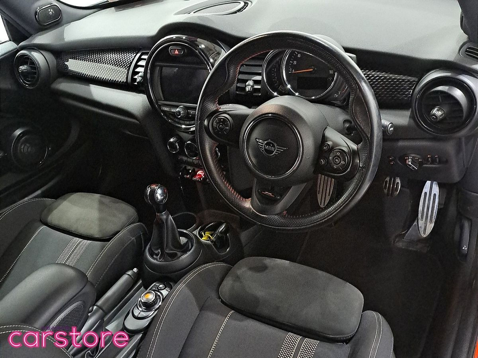 2019 MINI Hatch - image 11