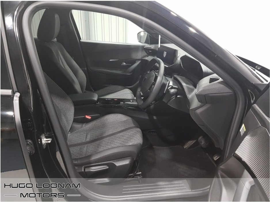 2025 Peugeot 2008 - image 11