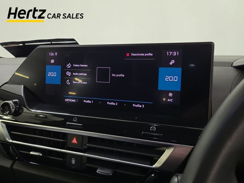 2023 Citroen C4 - image 21