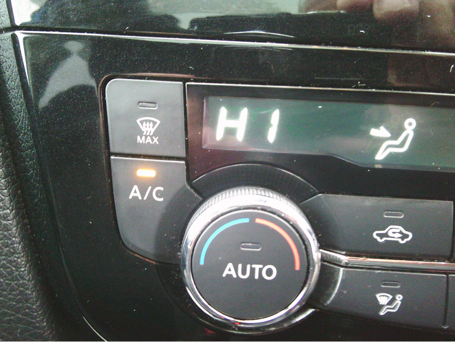 2018 Nissan Qashqai NEW NCT 2028, PREMIUM, 360 CAMERA , PANORAMIC ROOF, SAT./NAV., CRUISE, LOW KMS. HISTORY. €14,799