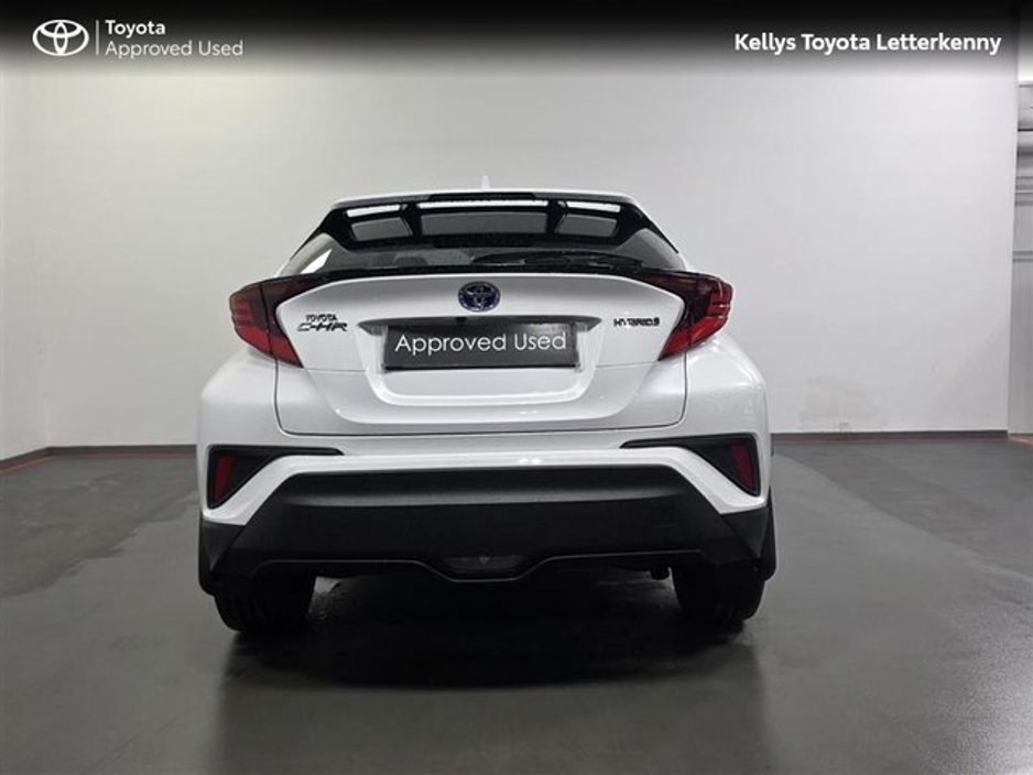 2023 Toyota C-HR - image 5