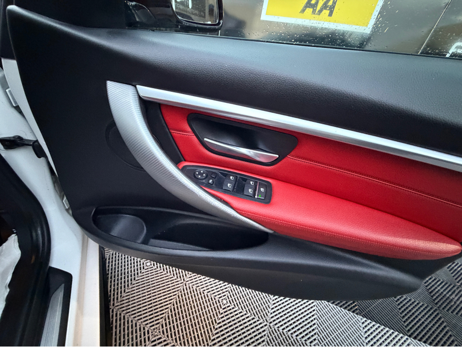 2018 BMW 3 Series 330e M SPORT F30 252HP AUTO Sunroof & Red Leather €20,995