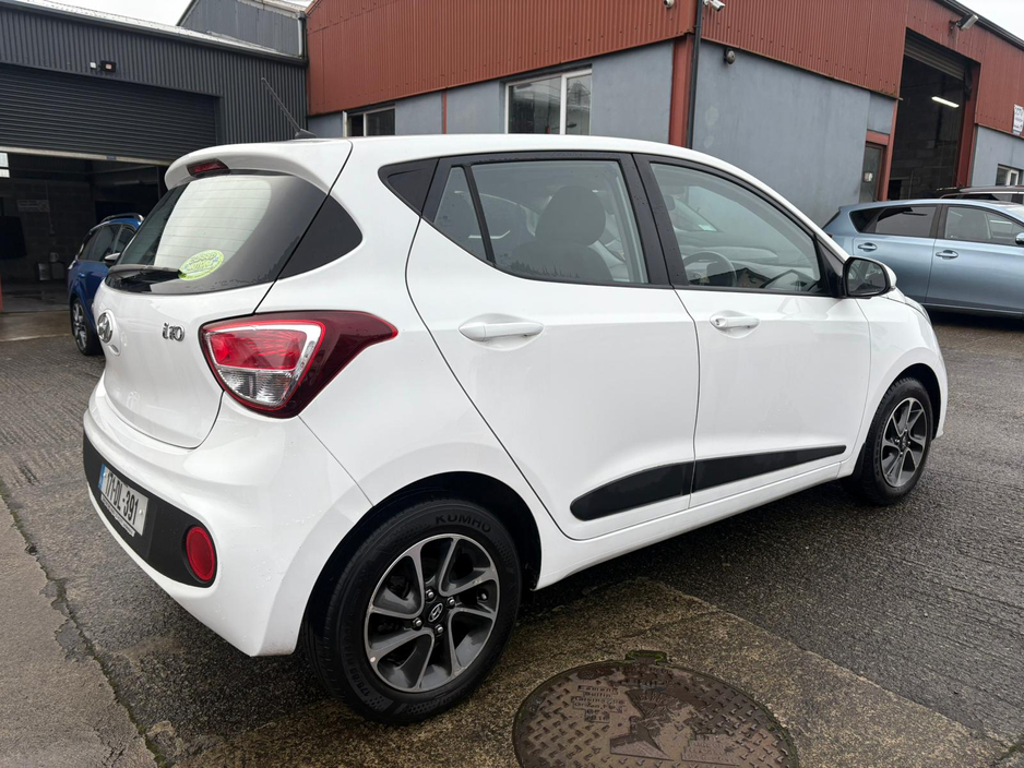 2017 Hyundai i10 DELUXE 4DR