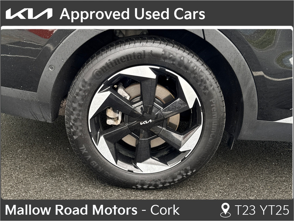 2025 Kia Sorento - image 11