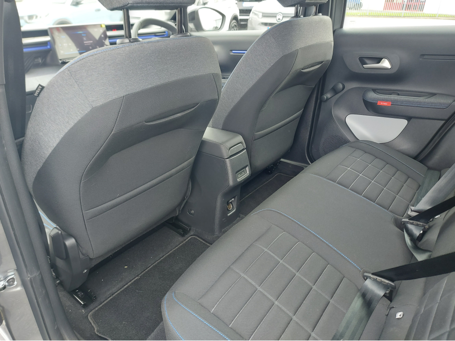 2025 Citroen C3 - image 13