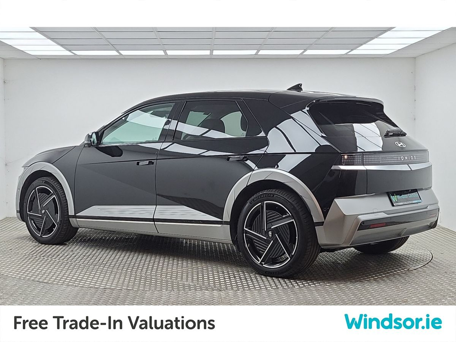 2025 Hyundai Ioniq 5 - image 2