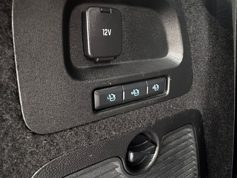 2017 Ford Galaxy - image 22