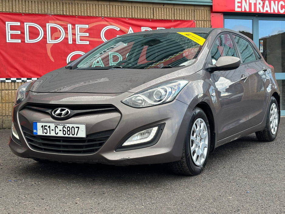 2015 Hyundai i30 - image 2