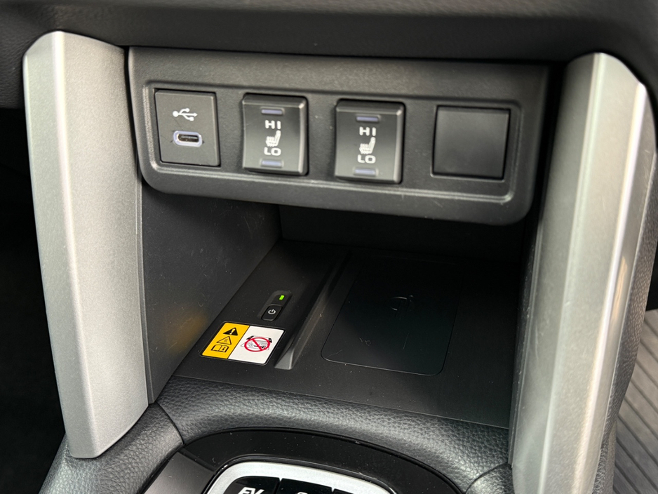 2025 Toyota Corolla Cross - image 20