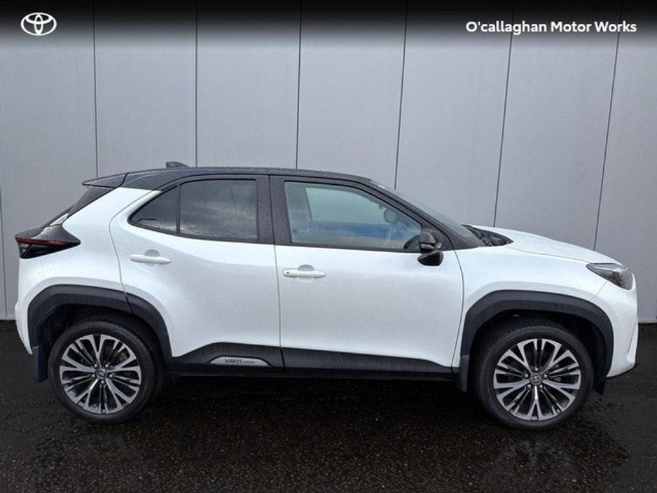 2023 Toyota Yaris Cross  €29,950