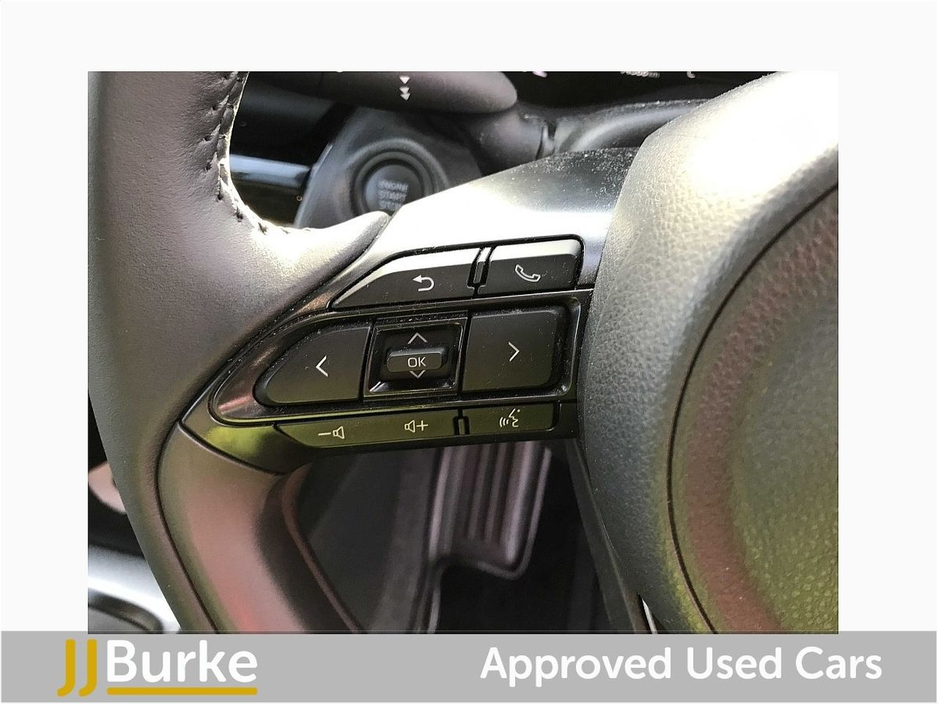 2024 Toyota Yaris - image 23