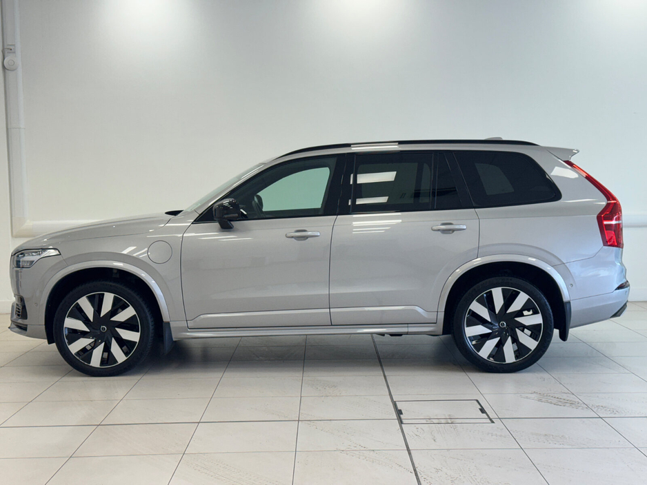 2024 Volvo XC90 - image 4