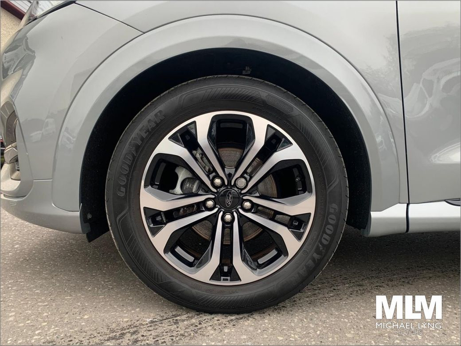 2023 Ford Puma - image 12