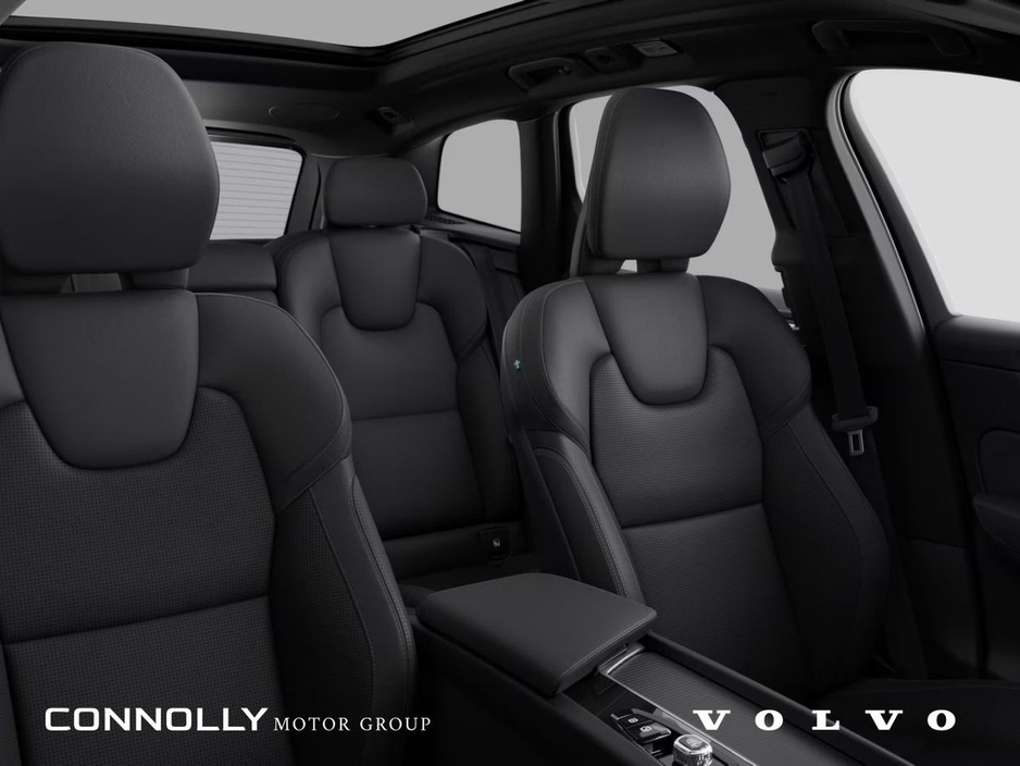 2026 Volvo XC60 - image 11
