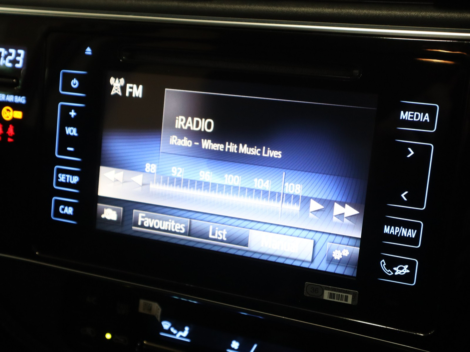 2016 Toyota Auris *105* 1.8 HYBRID LUNA 4DR AUTO €12,900