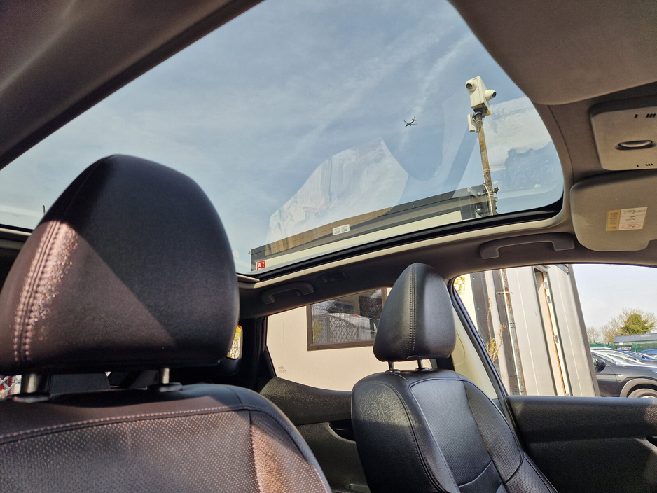 2015 Nissan Qashqai - image 12