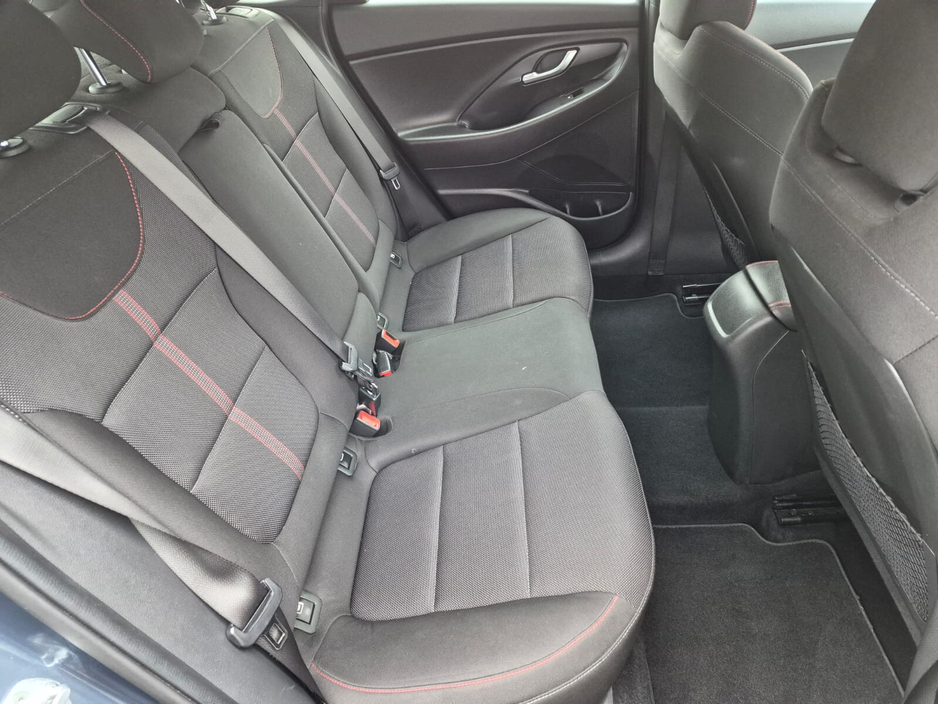 2022 Hyundai i30 - image 15