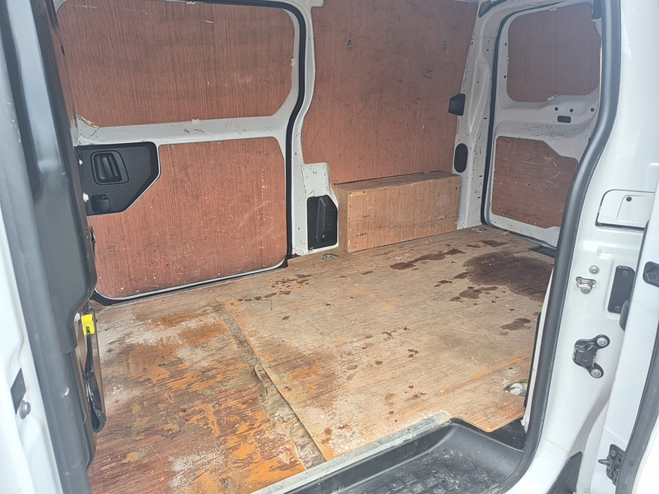 2022 Peugeot Expert - image 15