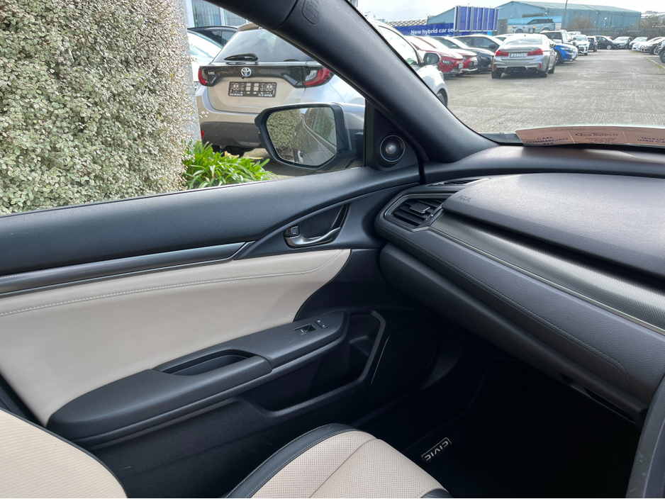 2018 Honda Civic - image 17