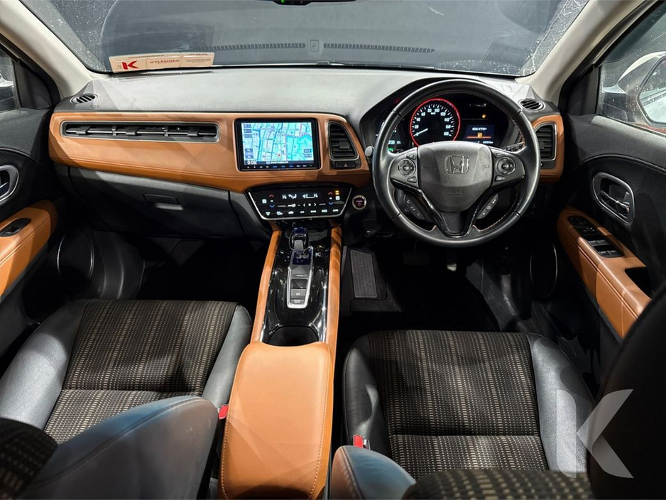 2017 Honda Vezel - image 14