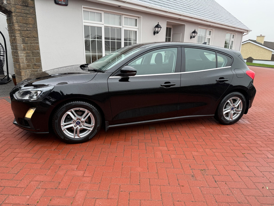 2020 Ford Focus - image 7