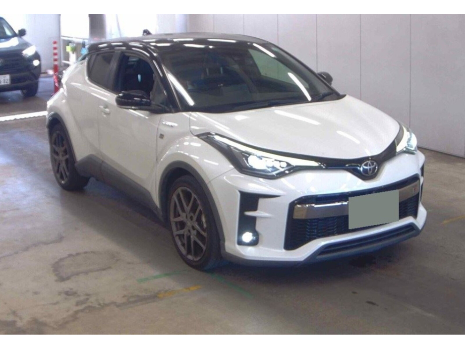 2019 Toyota C-HR - image 7