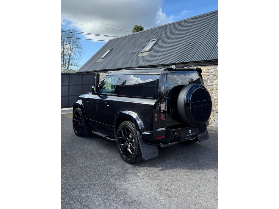 2026 Land Rover Defender - image 6