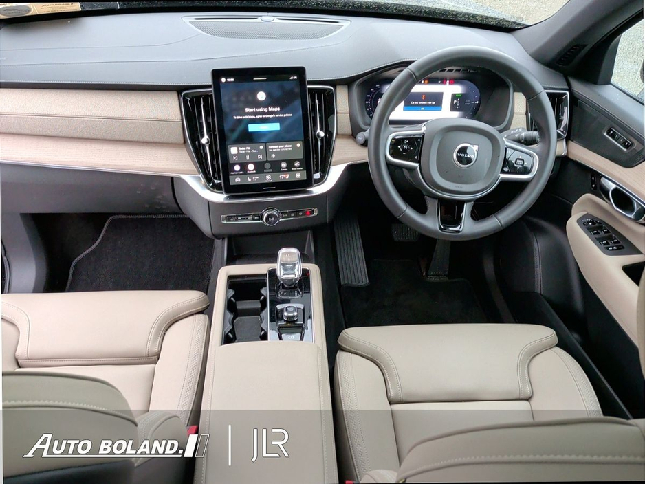 2025 Volvo XC90 - image 4