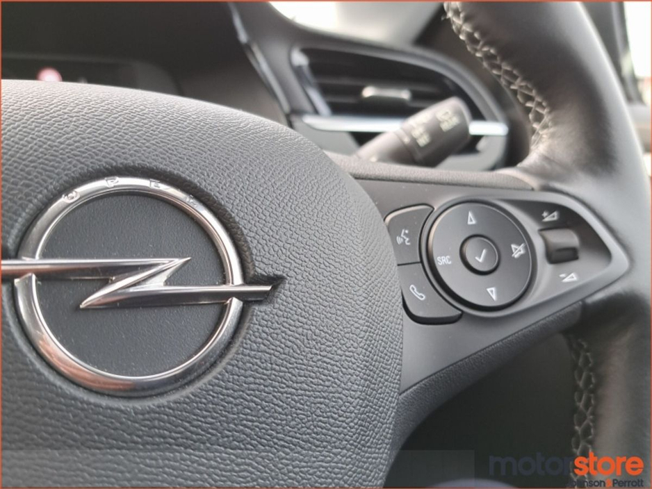 2021 Opel Corsa - image 24