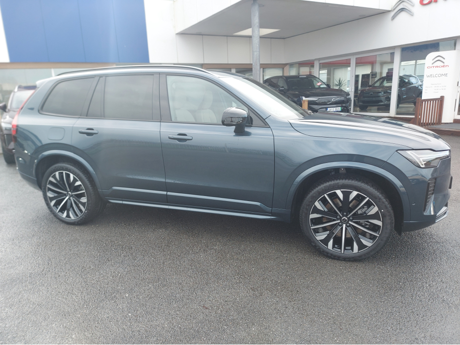 2026 Volvo XC90 T8 PHEV PLUS DARK AWD 5DR €99,950