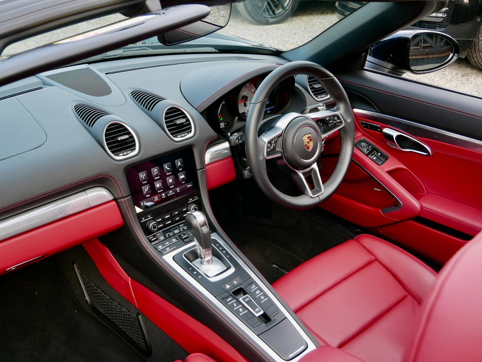 2026 Porsche Boxster - image 27