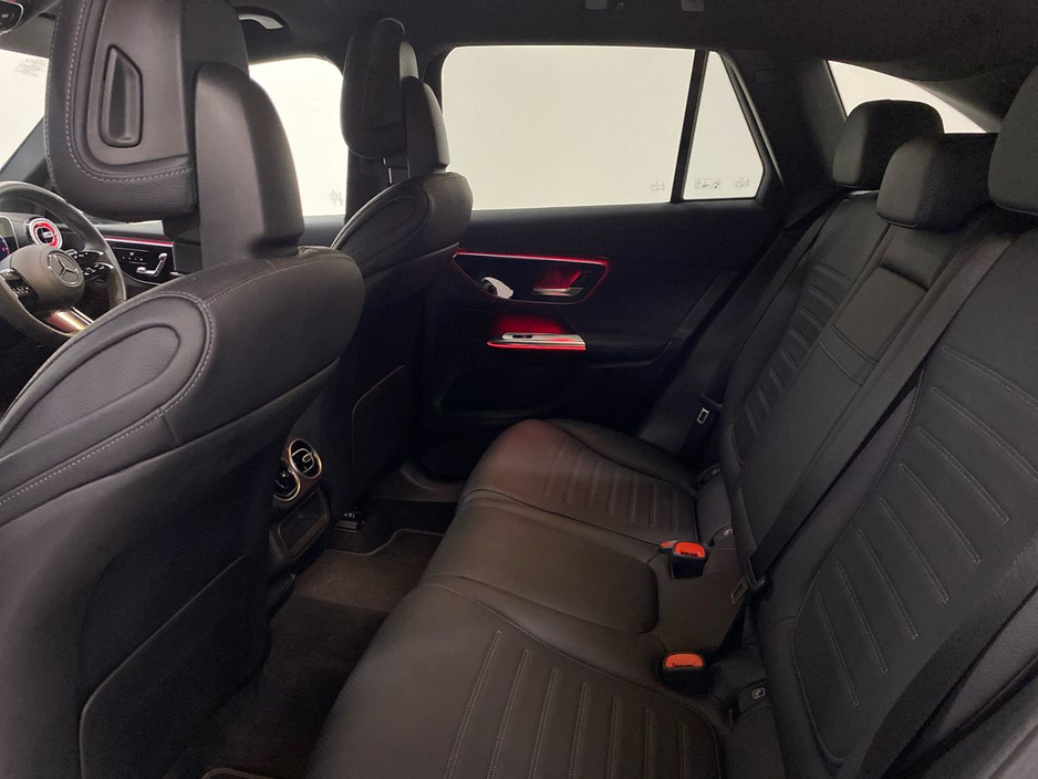 2025 Mercedes-Benz GLC Class - image 13