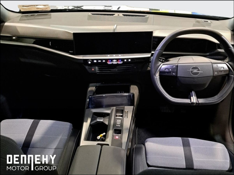 2025 Opel Grandland - image 2