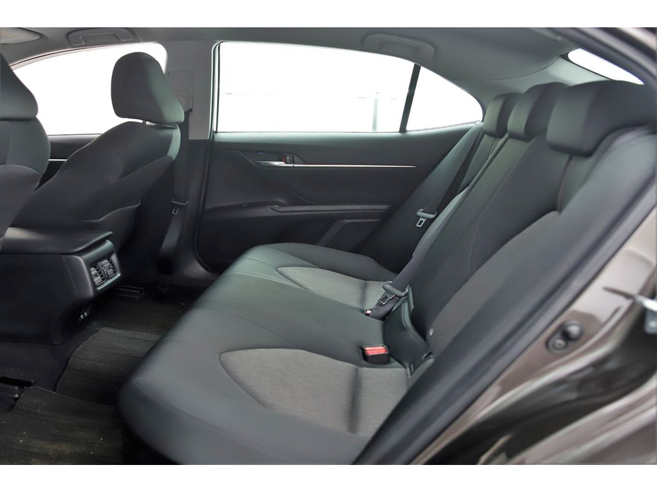 2017 Toyota Camry 2.5 HYBRID *PARK SENSORS*REVERSE CAM* €19,890