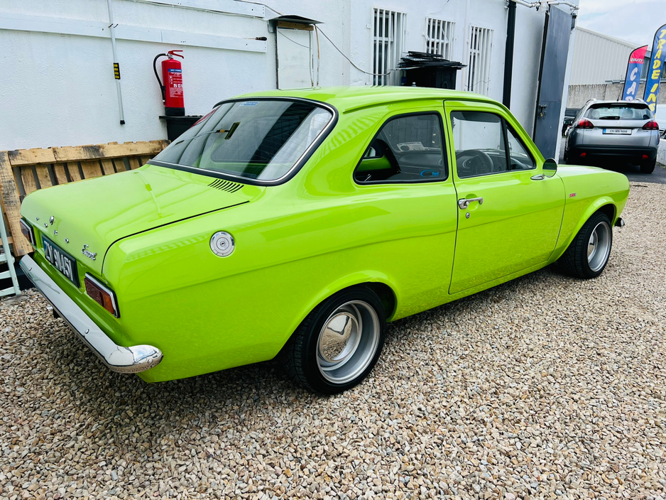 1974 Ford Escort - image 9