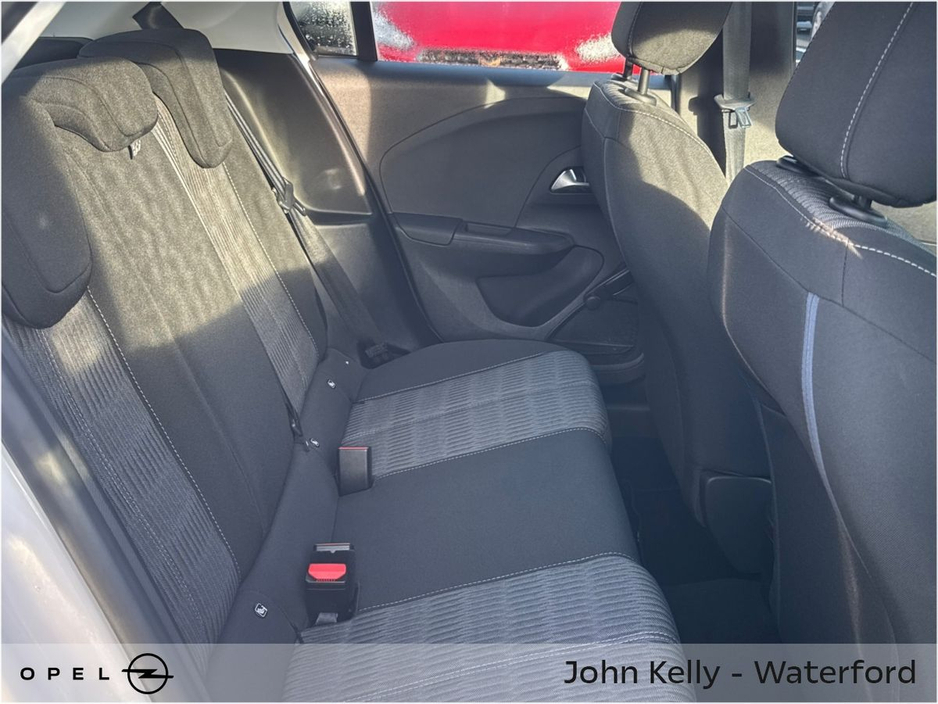 2023 Opel Corsa - image 9