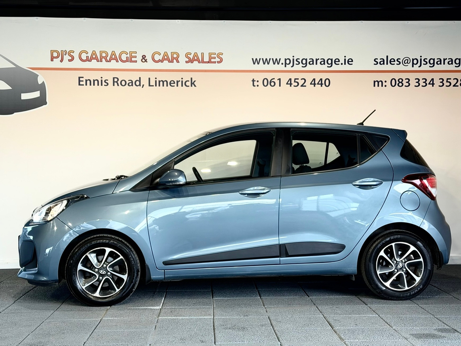 2017 Hyundai i10 - image 3