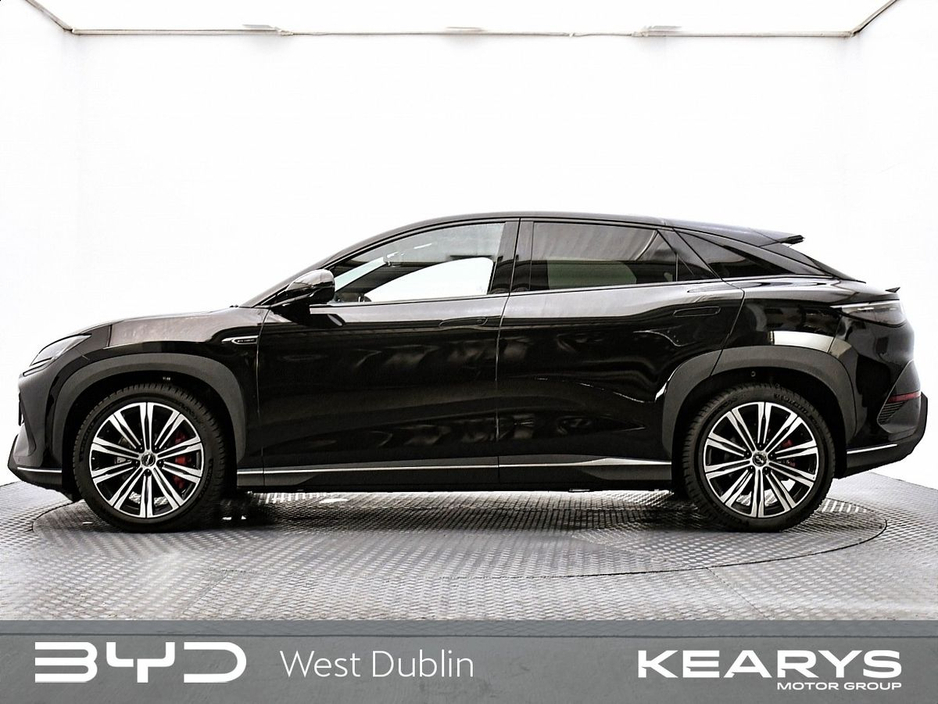 2025 BYD Sealion 7 - image 5