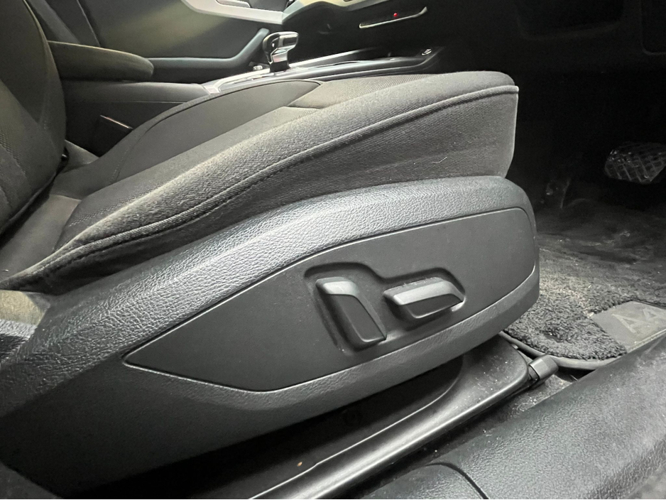 2021 Audi A4 €32950 2021 AUDI A4 35 TDI ADVANCED AUTOMATIC HEATED SEATS - REVERSE CAMERA - CRUISE CONTROL - CARPLAY €32,950