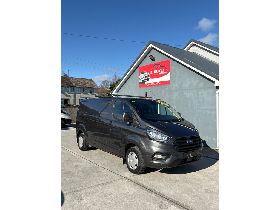 2019 Ford Transit Custom - image 9