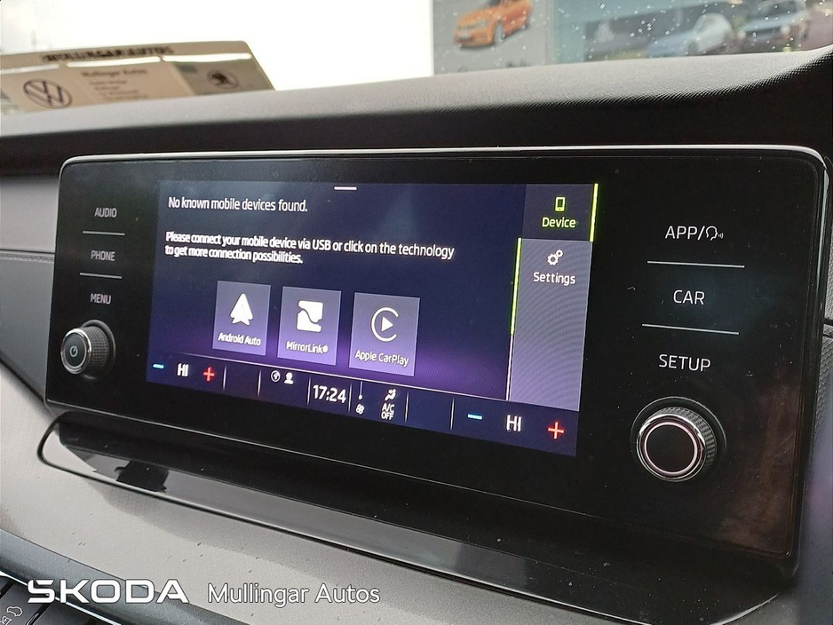 2021 Skoda Octavia - image 17