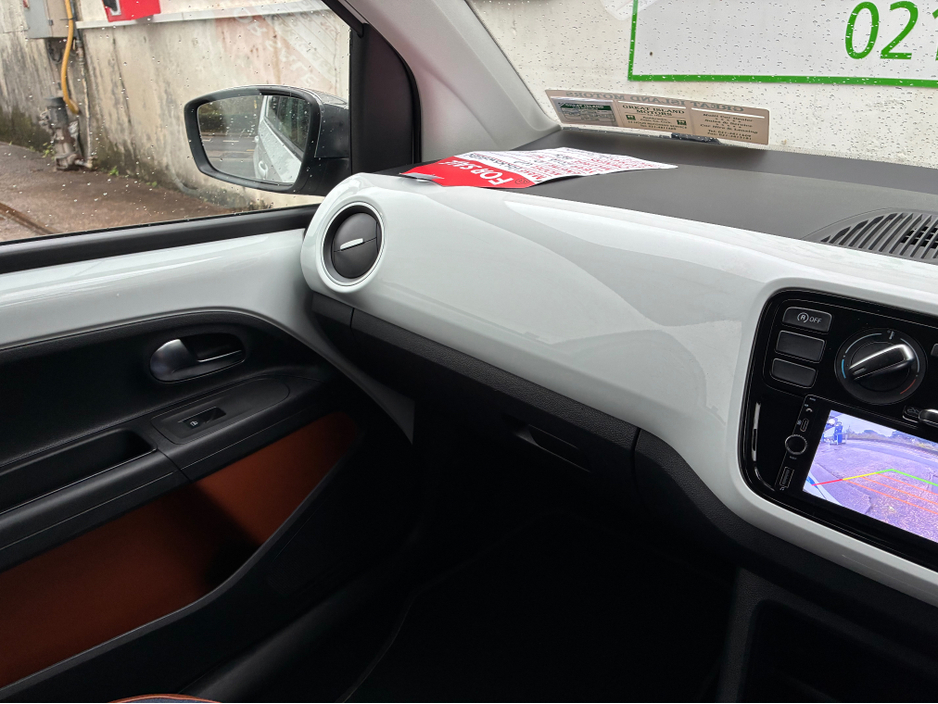 2016 Volkswagen up! 1.0i Petrol Jeans Up Automatic €10,750