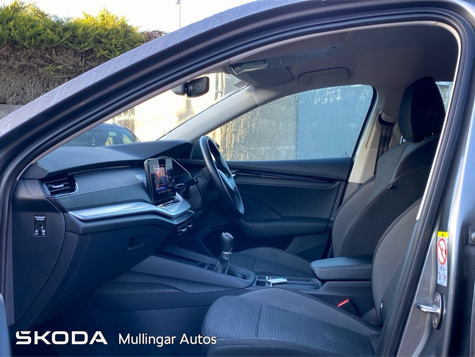 2025 Skoda Octavia Selection 2.0TDI 115HP €33,950