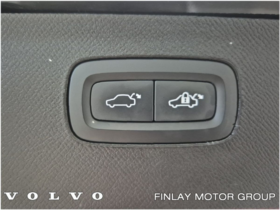 2024 Volvo XC90 2 year warranty XC90 Plus Dark €72,950