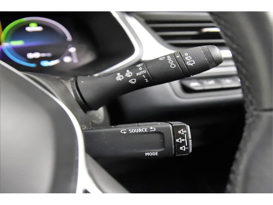 2023 Renault Captur - image 19