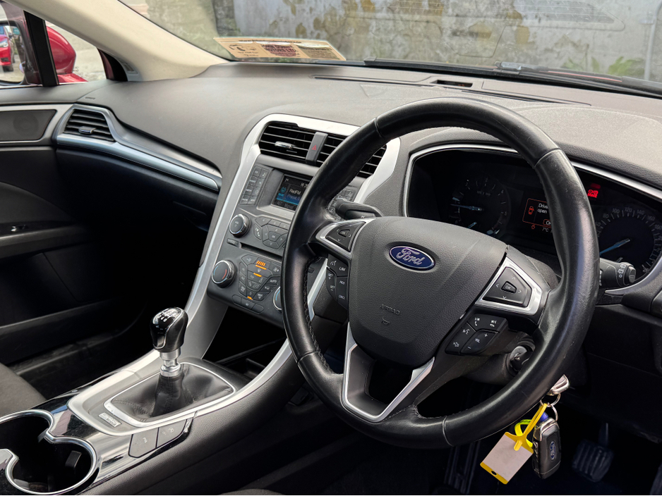 2016 Ford Mondeo - image 6